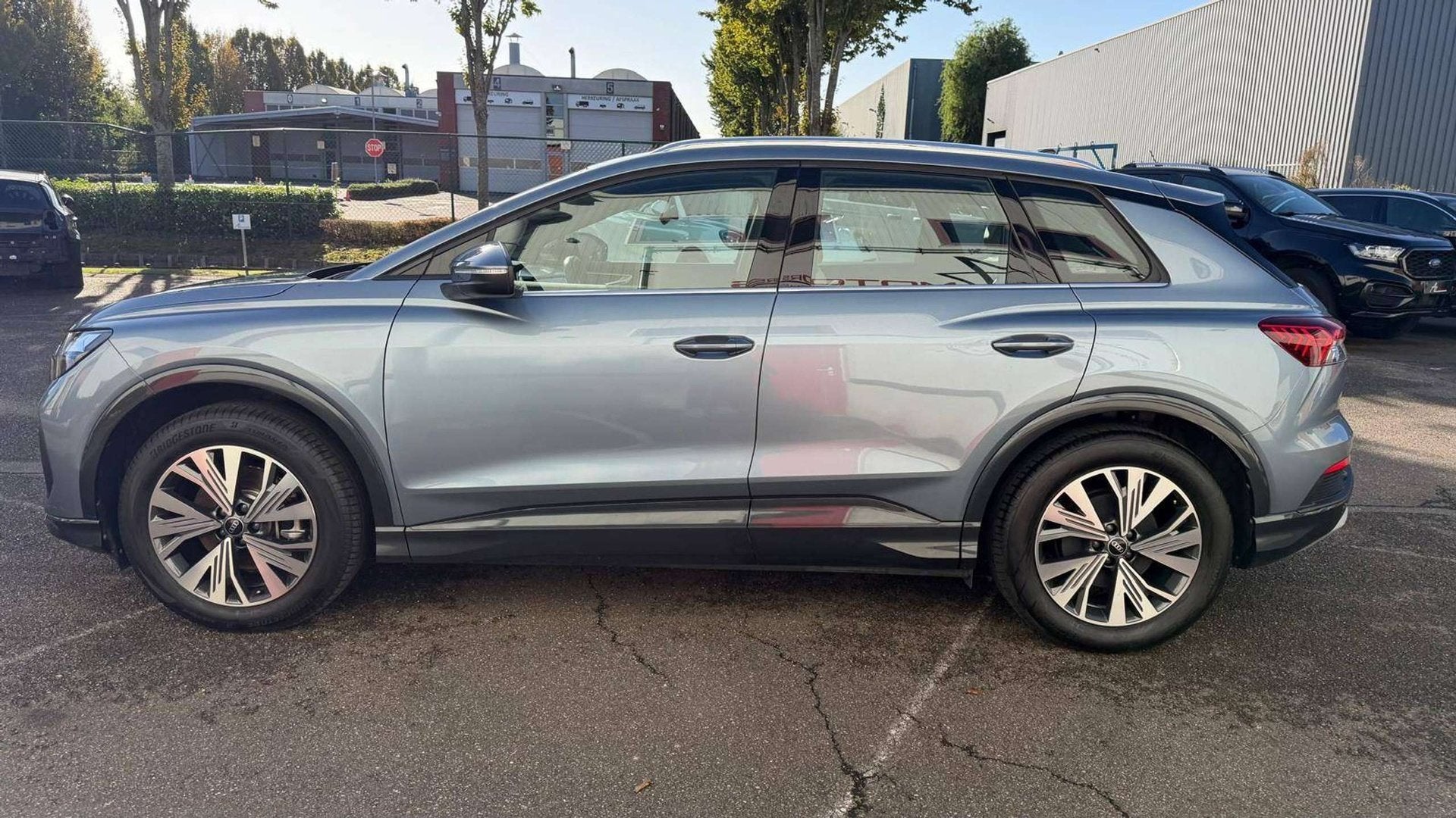 Audi Q4 e-tron 35 55kWh Leder/Carplay/Zetelvw/DAB/Adapt CC/B, Autos, Argent ou Gris, Achat, Entretenue par le concessionnaire