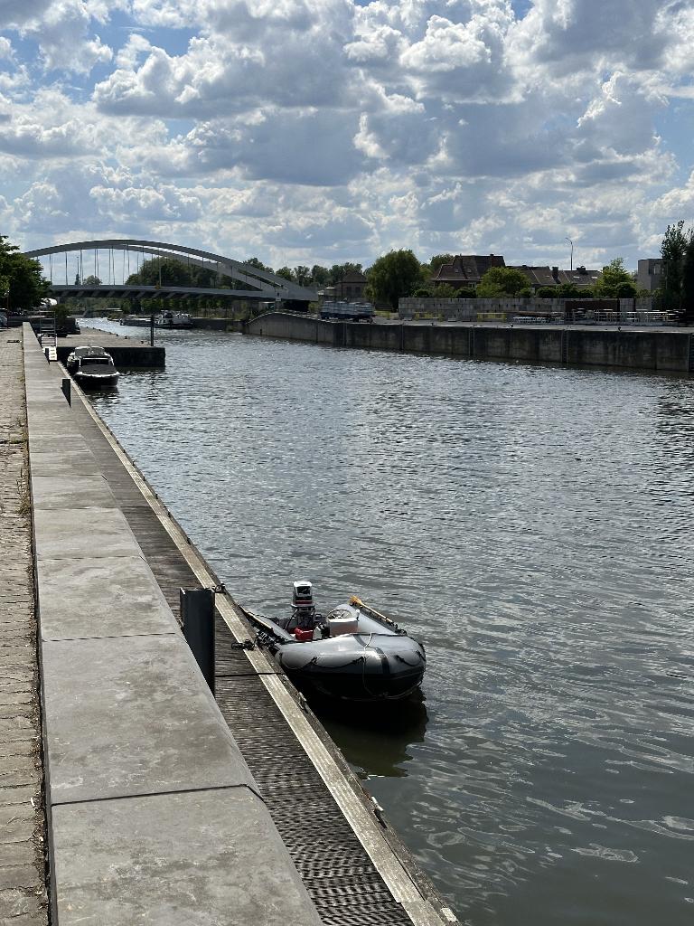 Zodiac + Johnson 40PK – Waterski / Wakeboard klaar, Watersport en Boten, Ophalen, Airdeck, Gebruikt, Zodiac