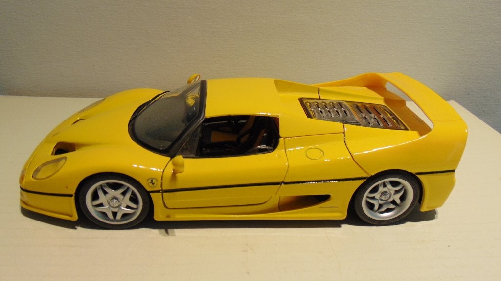 Modèle de voiture Ferrari F50 - Maisto - 1/18, Enlèvement ou Envoi, Comme neuf, Voiture, Maisto