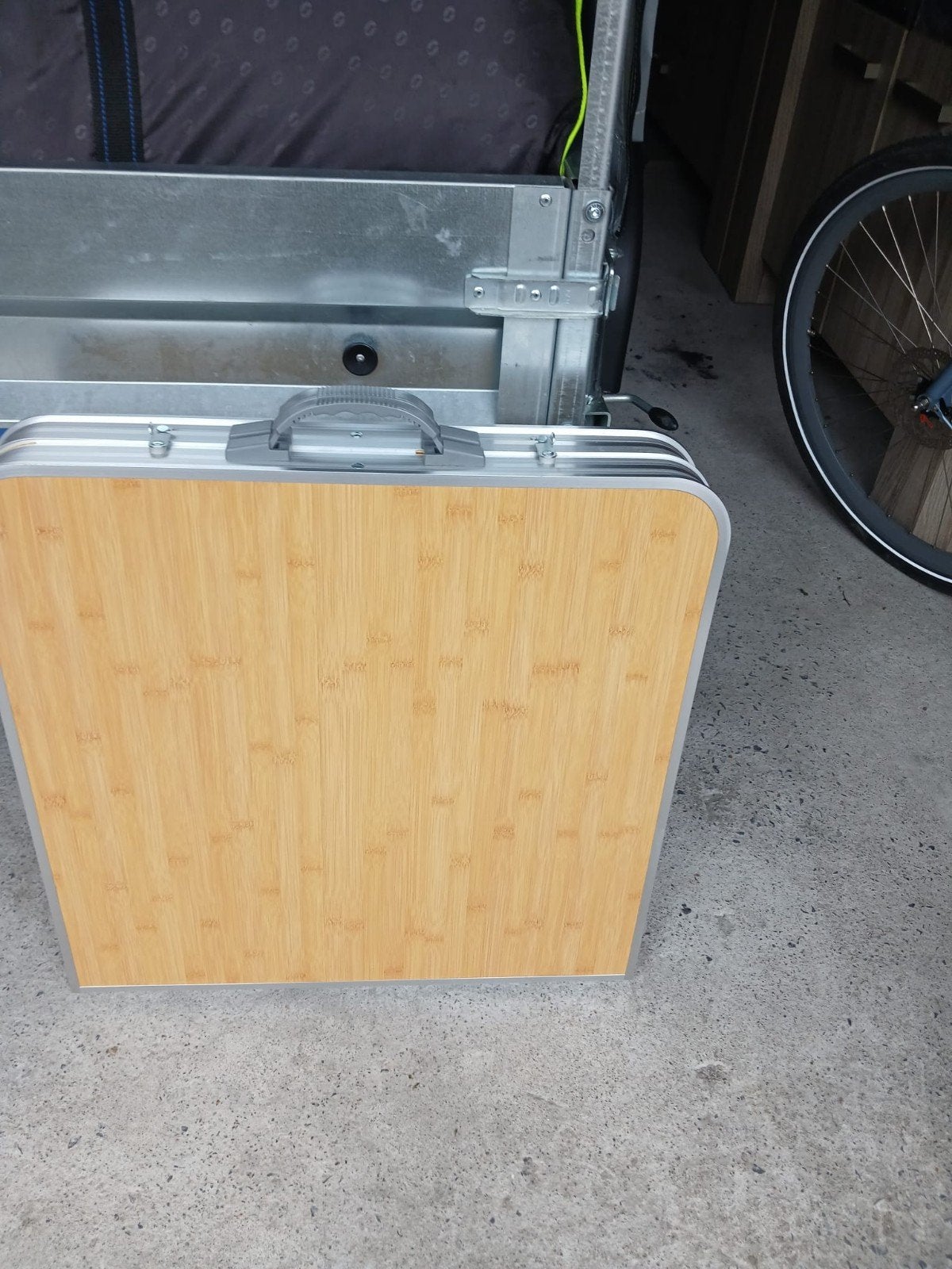 kampeertafel met vouwbare krukjes, Caravans en Kamperen, Ophalen