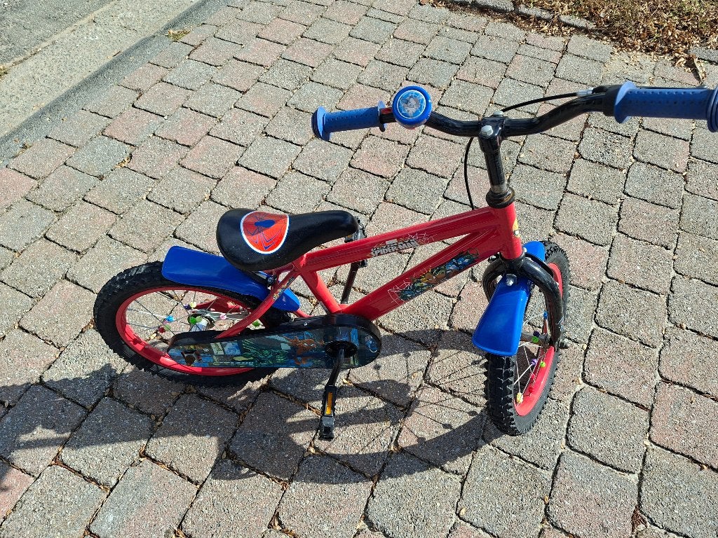 Kinderfiets Spiderman, Fietsen en Brommers, Ophalen of Verzenden, Gebruikt, Zijwieltjes
