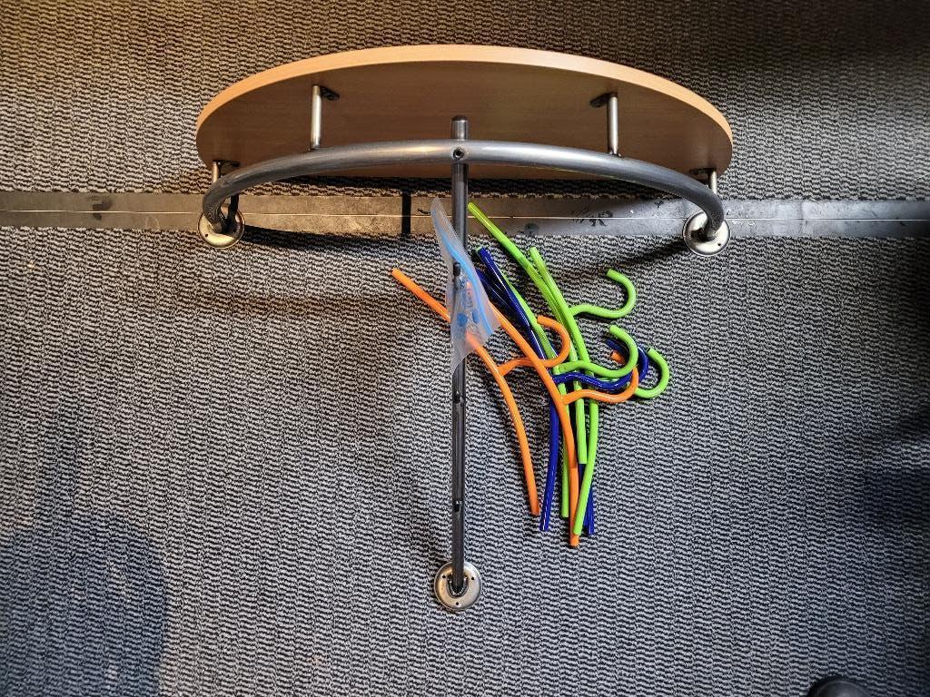 Halfronde hangkapstok met bovenblad, Gebruikt, Minder dan 100 cm, Metaal, Ophalen
