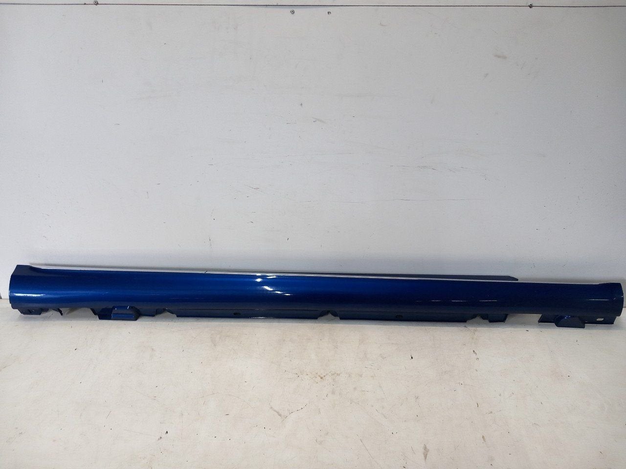 Sideskirt rechts Mercedes-Benz C-Klasse, Onderdelen@venauto.nl, Van der Ven Autorecycling B.V., Ettenseweg 76, 4706 PB Roosendaal, The Netherlands