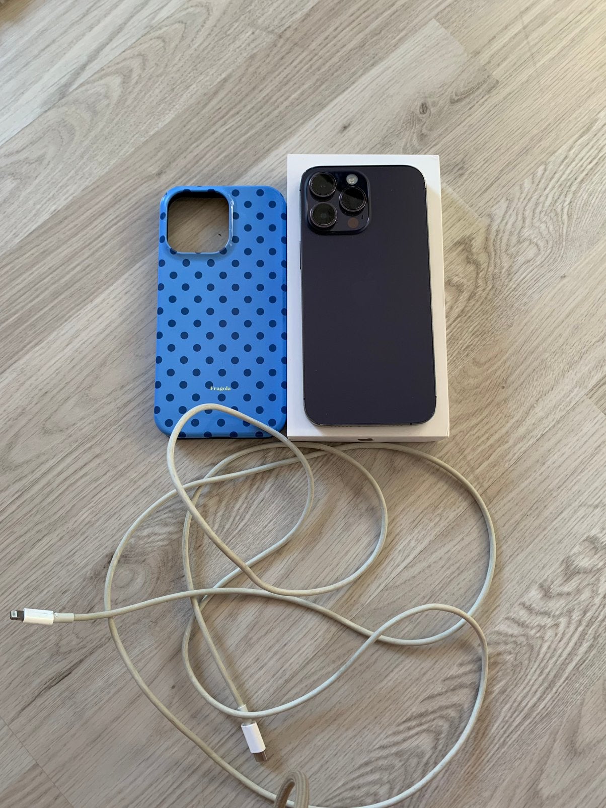 Iphone 14pro max -128Gb- paars MET 2M oplader!, Enlèvement, Comme neuf, IPhone 14, Violet