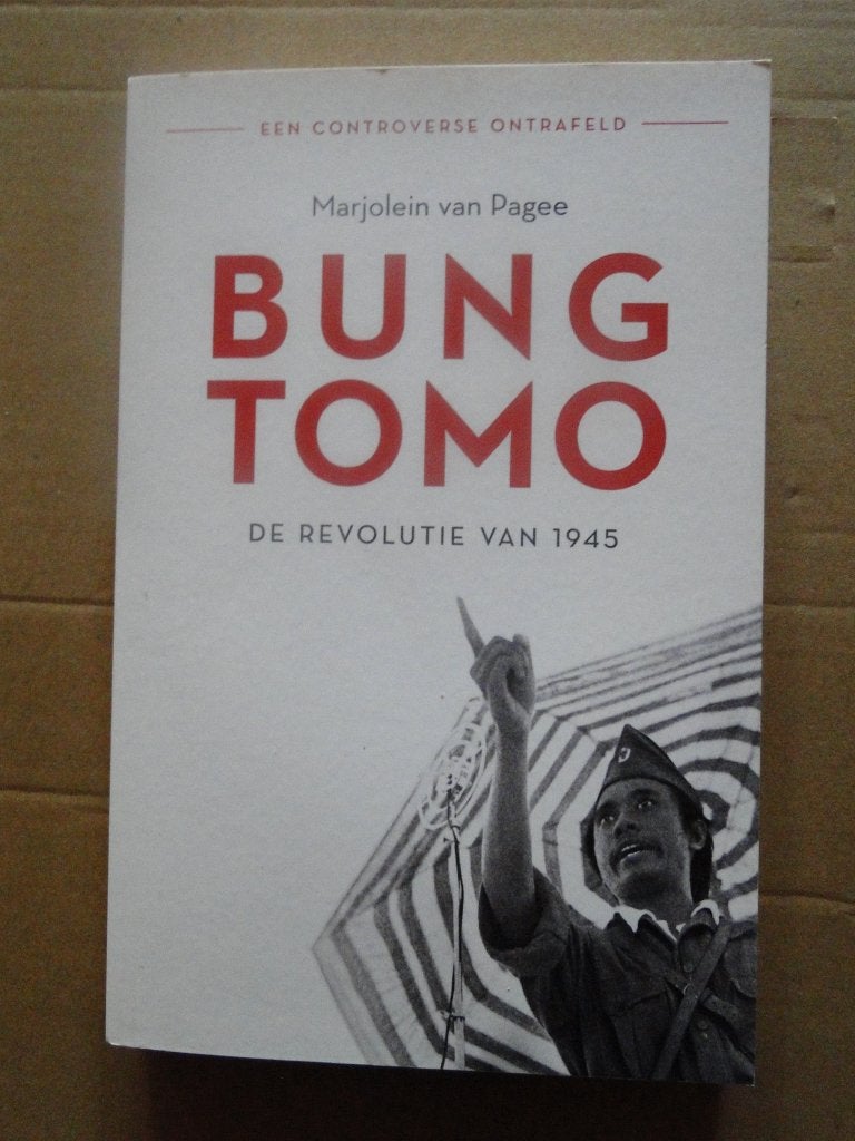 Bung Tomo de revolutie van 1945;M.van Pagee, Envoi, 20e siècle ou après, Neuf, Asie