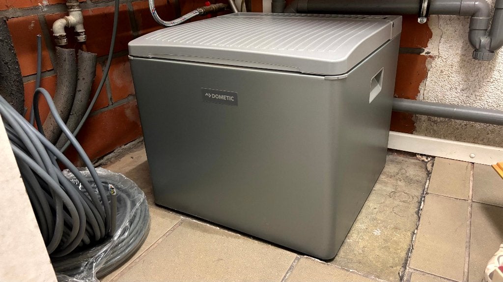 Dometic koelkast 12V/220V/gas, Caravans en Kamperen, Ophalen, Zo goed als nieuw, Koelbox