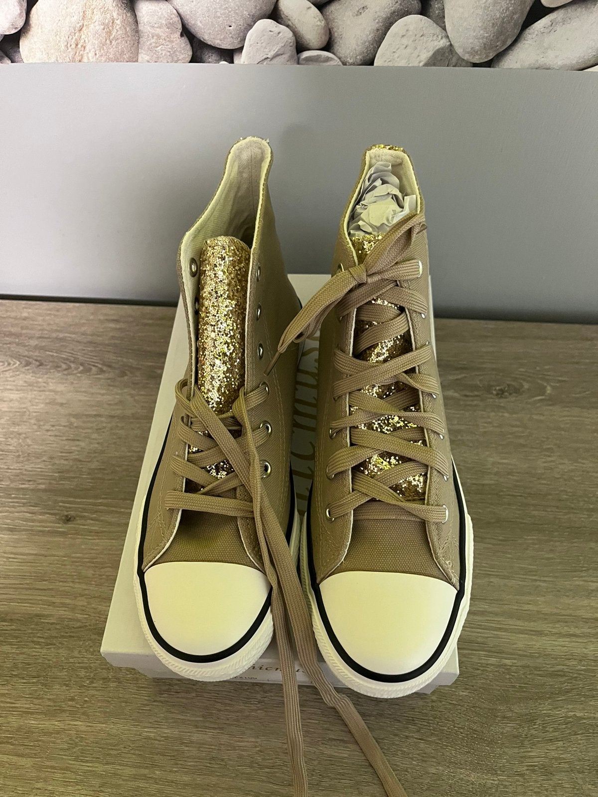 Baskets neuves pointure 41, Vêtements | Femmes, Chaussures, Enlèvement, Neuf