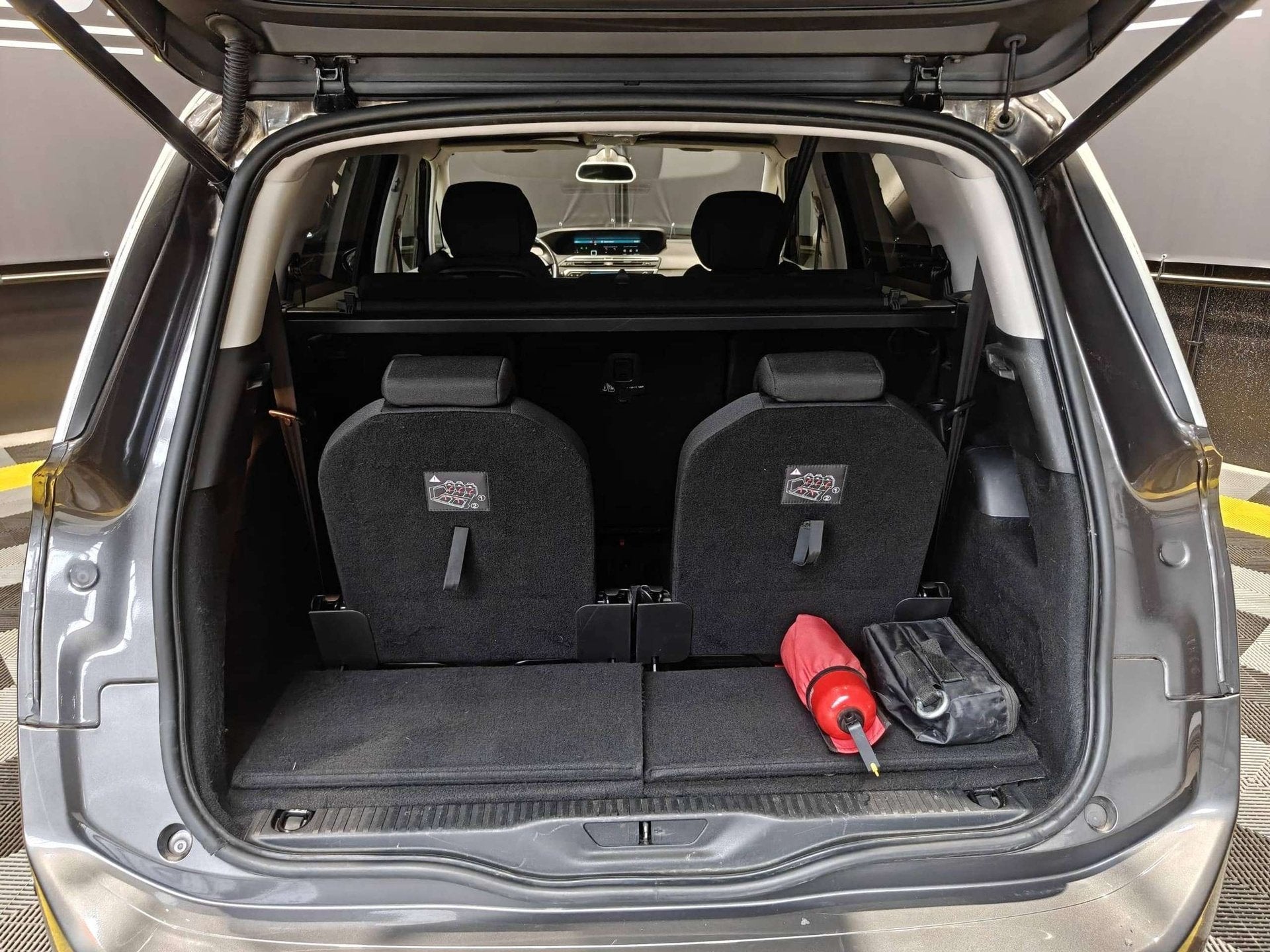Citroen C4 SpaceTourer 1.2 Shine 7-zit/Keyless/DodeHoek/Appl, Dealer onderhouden, Stof, Gebruikt, 1199 cc