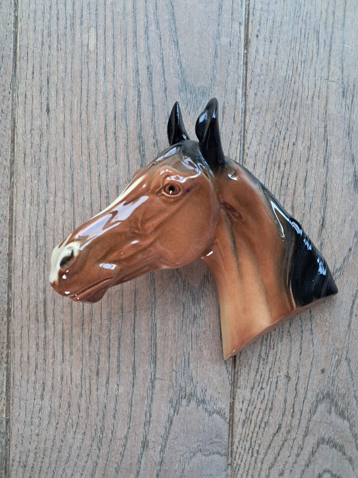 Tête de cheval à accrocher au mur., Enlèvement ou Envoi