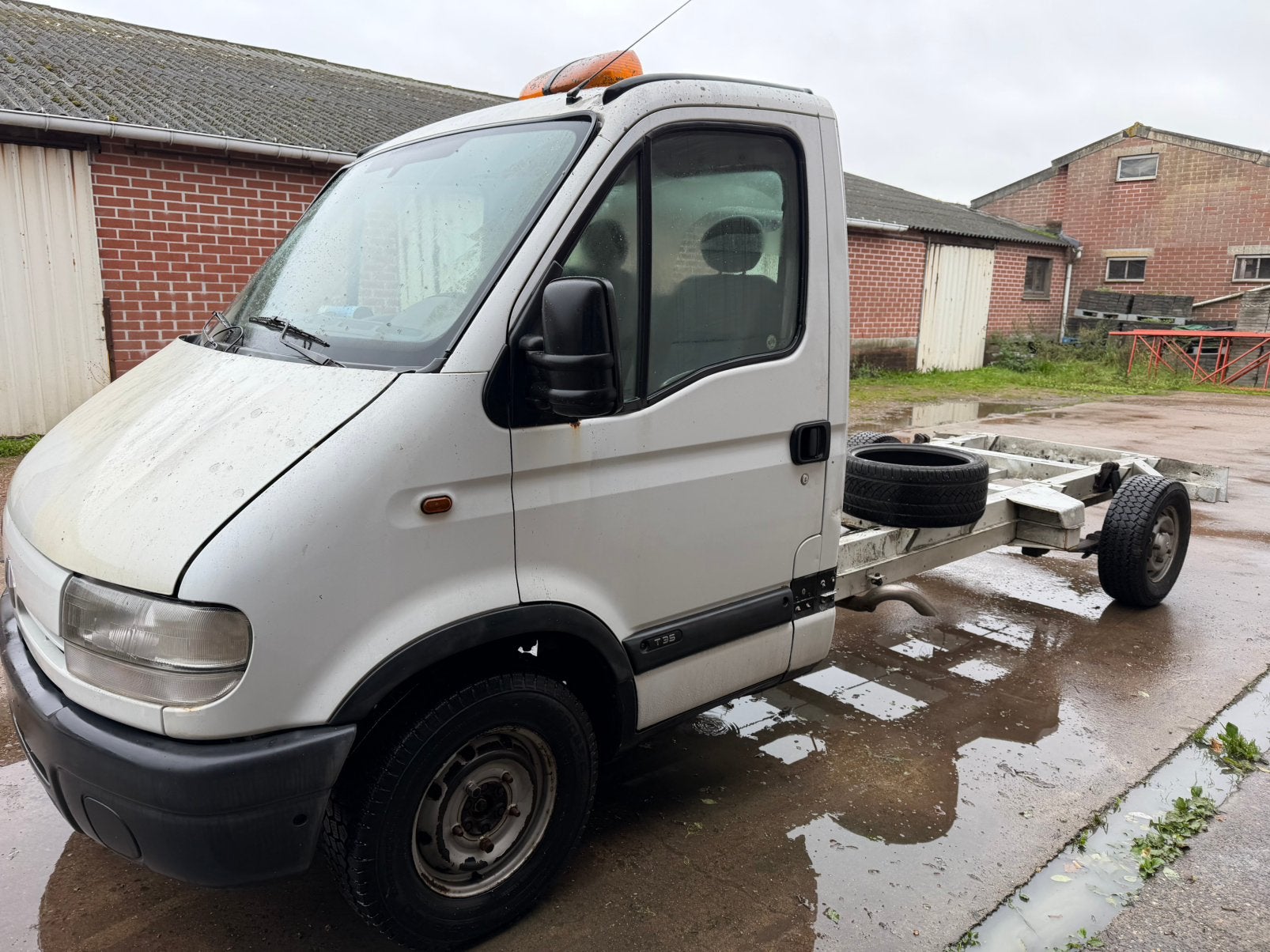 Renault master 2.8d/ van 1999, Autos, Achat, Entreprise, Diesel, https://public.car-pass.be/vhr/674d8dde-c9cc-40a0-9c78-9a64f01aff85