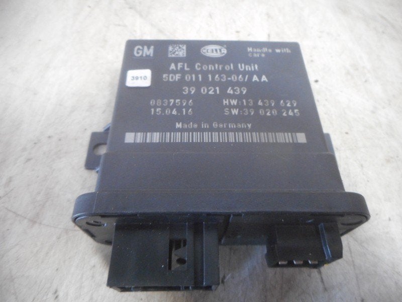 COMPUTER Opel Insignia Sports Tourer (39-021-439), Gebruikt, Opel, Opel Automobile GmbH, Kontakt-opel@opel.com