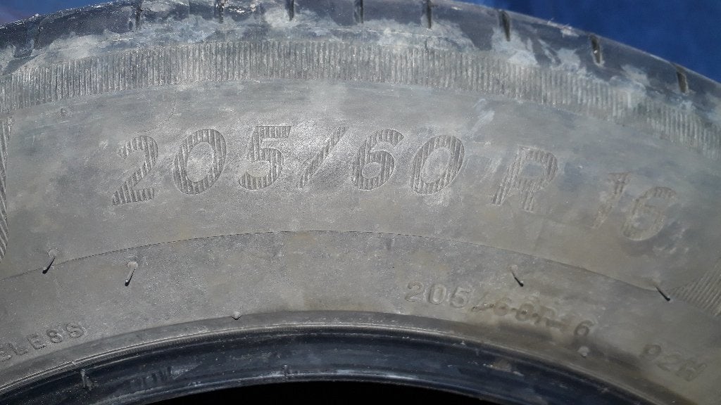 4 pneus Michelin - prix pour les 4, 16 pouces, Véhicule de tourisme, Pneus été, 205 mm