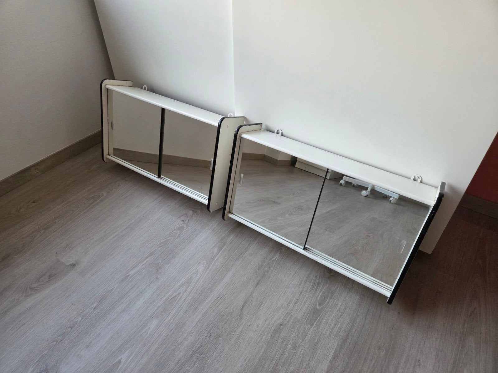 2 vintage badkamerkastjes / medicijnkastje met schuifspiegel, Huis en Inrichting, Ophalen, Gebruikt