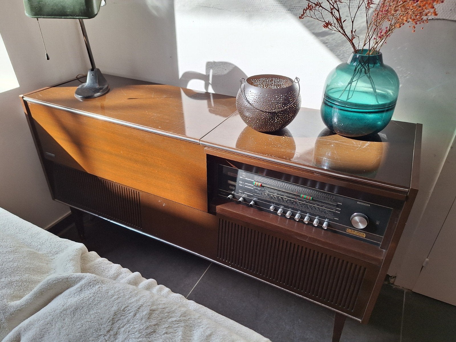 Mobilier radio Lumophon vintage — rétro des années 1960, Enlèvement