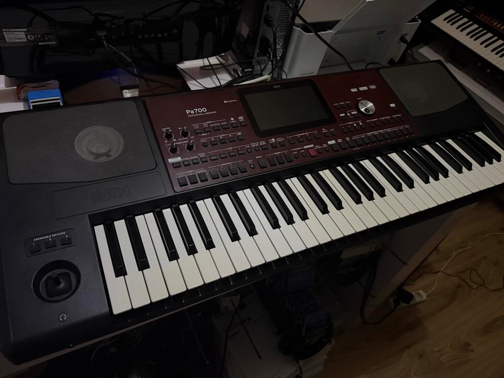 Korg pa700, Enlèvement, Comme neuf, 61 touches, Korg