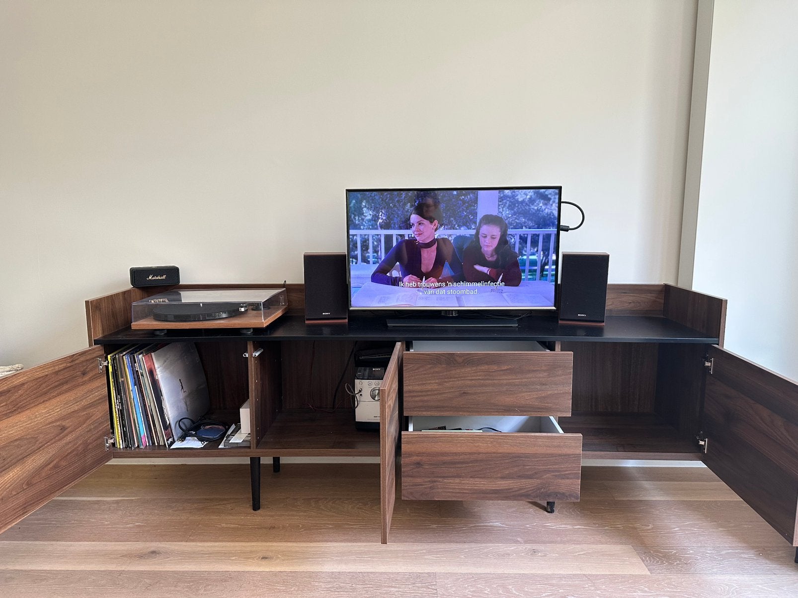 Tv meubel, Ophalen, Zo goed als nieuw