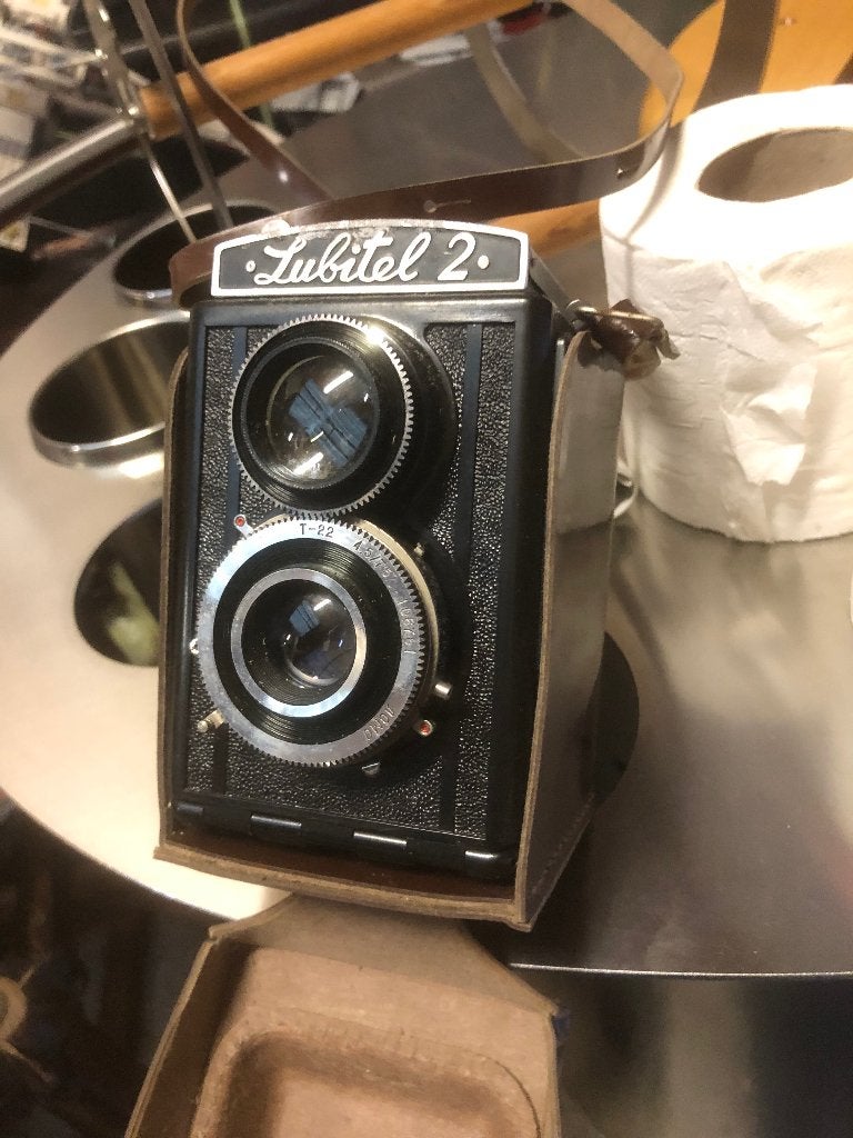 Lubitel 2, Ophalen