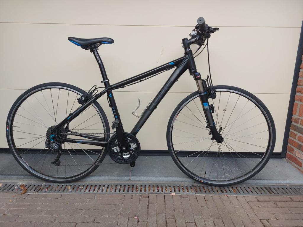 Sportieve herenfiets Cube in perfecte staat, Ophalen