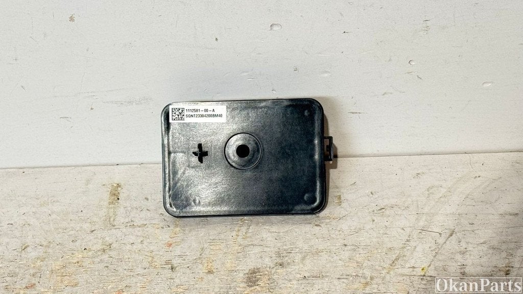 Tesla Model 3 trekhaak module 1112581-00-A 1112284-00-B, Fabrikant BV, Gebruikt, Info@fabrikant.eu, Fabrikantstraat 1
1000 AA  Amsterdam, NL