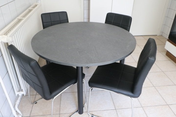 Keukentafel met 4 stoelen, Huis en Inrichting, Tafels | Eettafels, Ophalen, Kunststof, 150 tot 200 cm, Rond