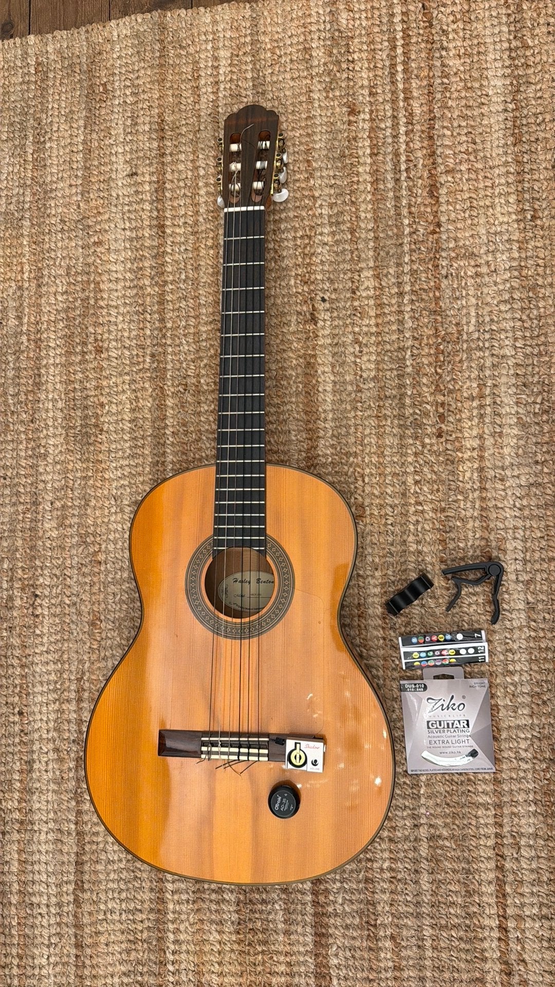 Harley Benton HBE-200 klassieke gitaar met Shadow pickup, Ophalen, Zo goed als nieuw