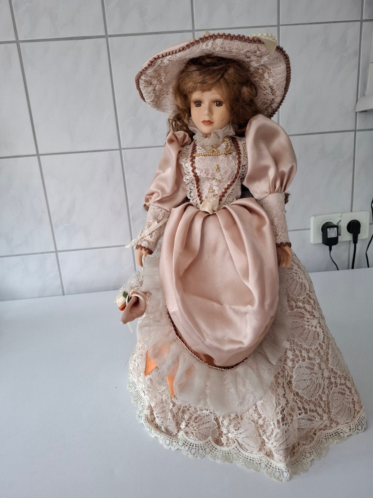 te koop porseleinen pop, Enlèvement ou Envoi, Poupée