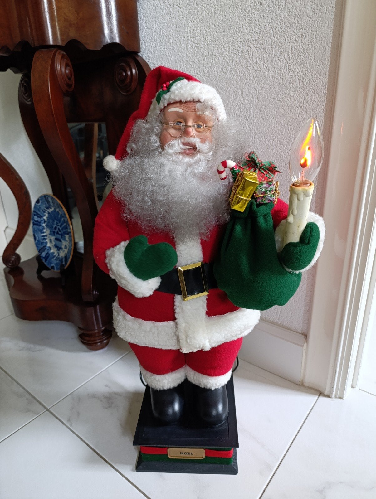 Holiday creations bewegende kerstman met kaars, Ophalen, Zo goed als nieuw