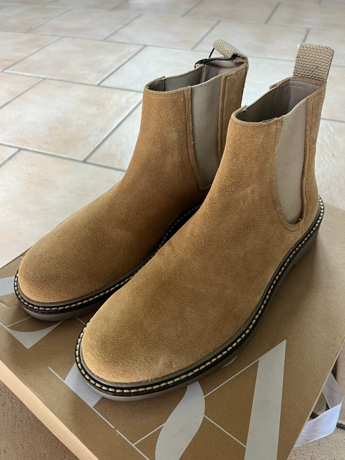bottine chelsea daim, Kleding | Heren, Schoenen, Overige kleuren, Boots, Nieuw, Ophalen of Verzenden