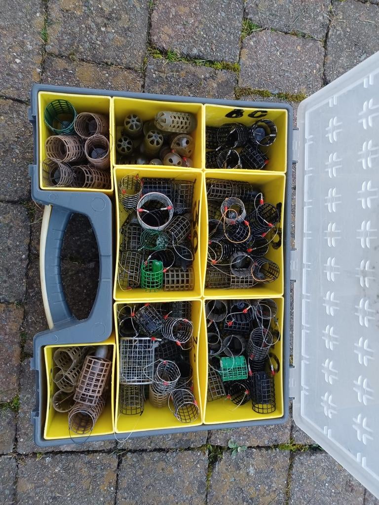 Allerlei hengel materiaal, Ophalen