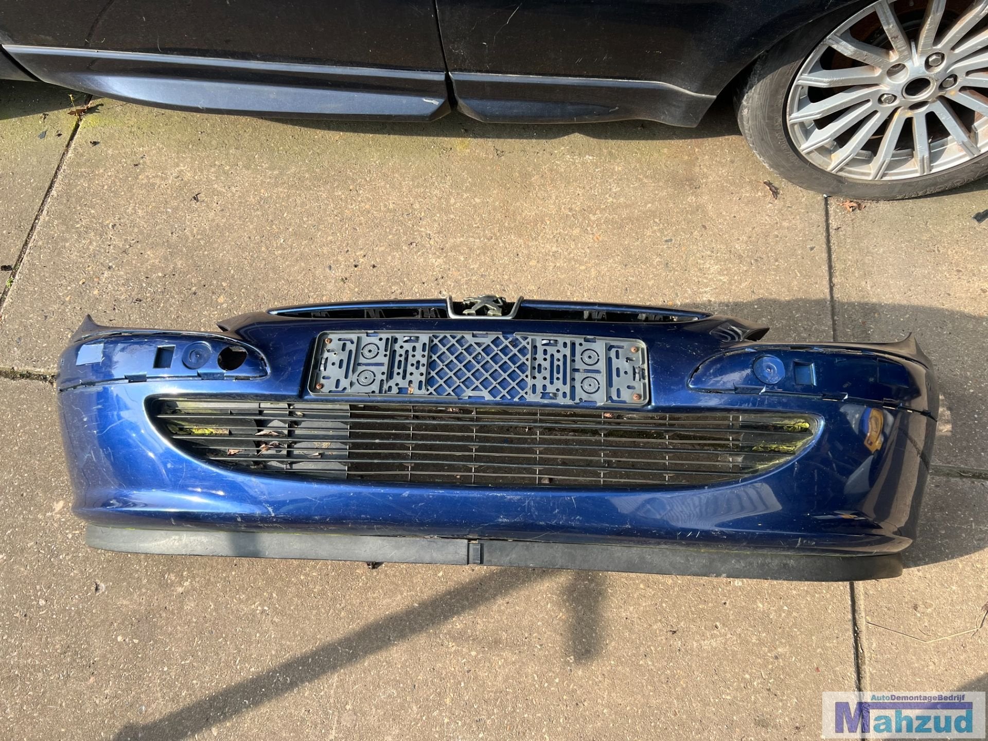 PEUGEOT 307 Blauw voorbumper 2000-2009, Auto-onderdelen, Taurusavenue 1
2132 LS  Hoofddorp, NL, Gebruikt, Contact.group@renault.com