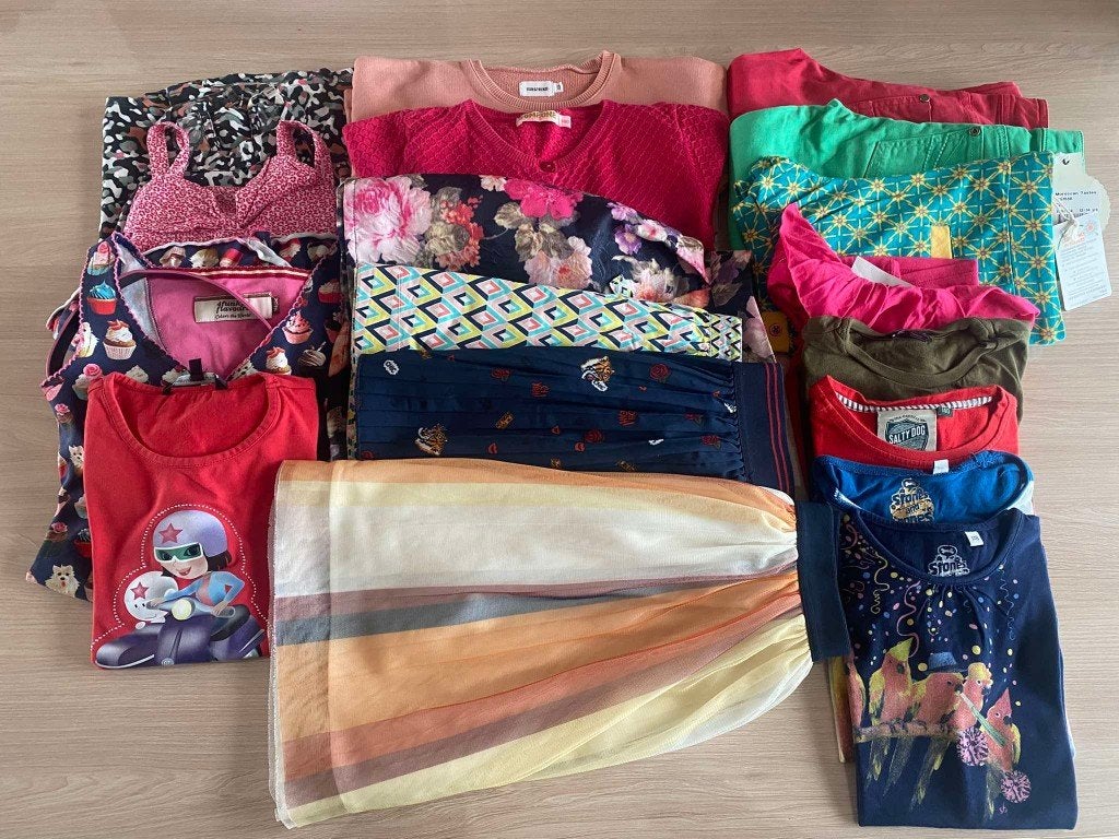 Kledingpakket meisjes 2 - maat 140 - 18 stuks, Ophalen of Verzenden, Zo goed als nieuw, Meisje, Setje