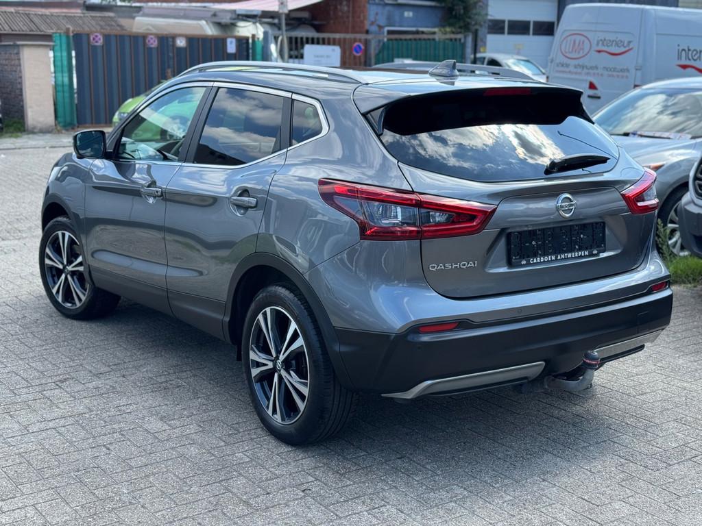 Nissan // Qashqai, Voorwielaandrijving, Gebruikt, Euro 6, 4 cilinders