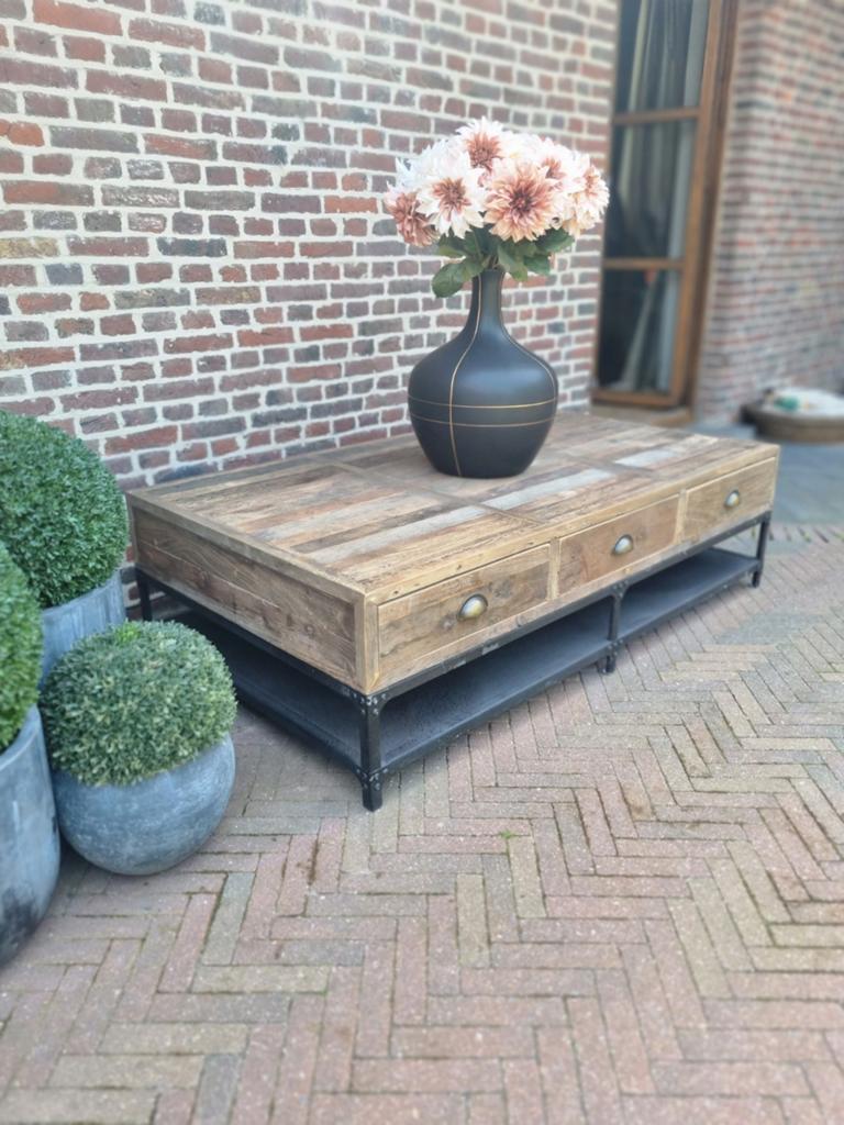 Table basse en teck