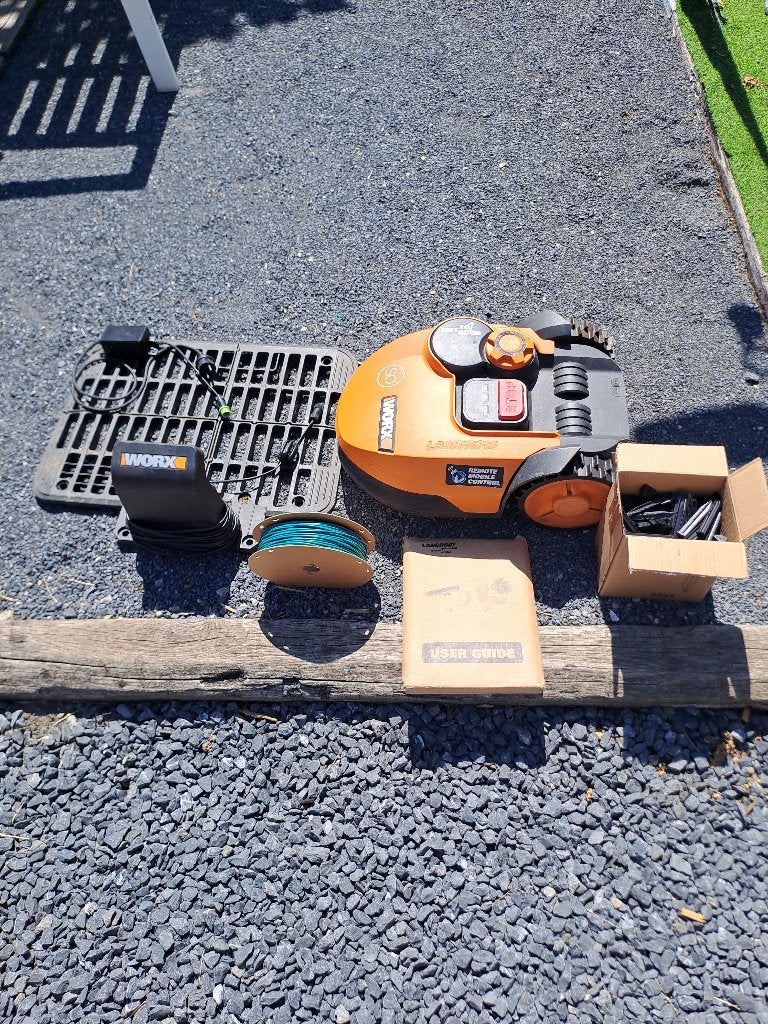Robot tondeuse, Jardin & Terrasse, 20 à 25 cm, Avec capteur de pluie, WORX, Enlèvement