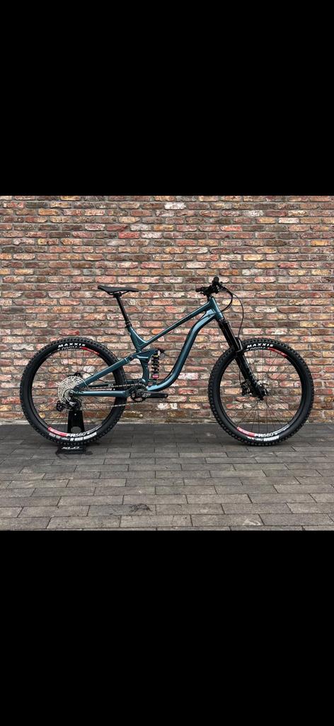 Custom kona procces L, Ophalen, Zo goed als nieuw
