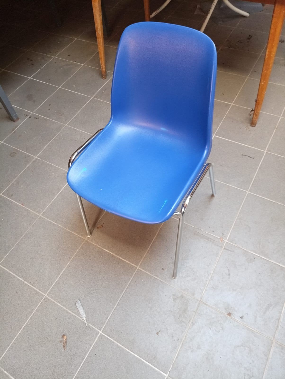 50 stoelen, Maison & Meubles, Comme neuf, Synthétique, Enlèvement, Cinq, Six Chaises ou plus