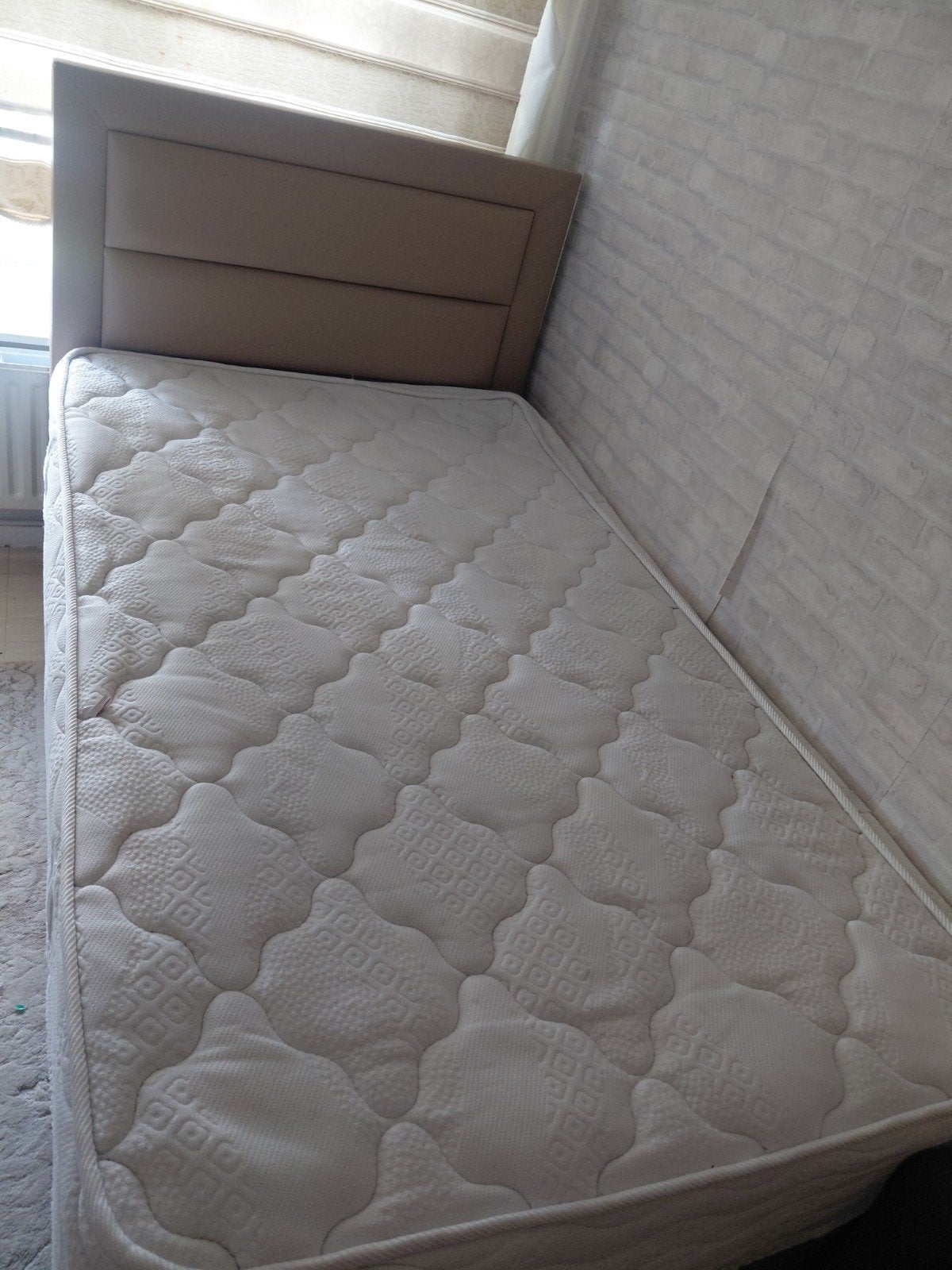 box spring breed 1persoon, Maison & Meubles, Enlèvement ou Envoi, Beige, Une personne, Utilisé