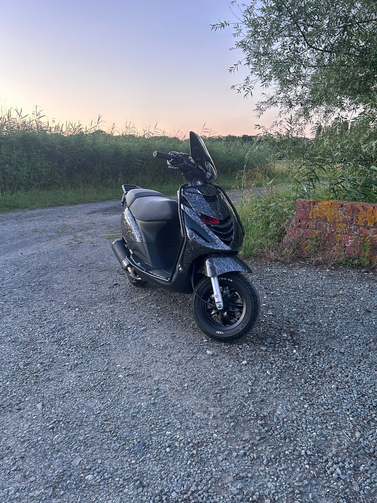 Piaggio zip a klasse, Vélos & Vélomoteurs, Scooters | Piaggio, Comme neuf, Zip, Essence, Enlèvement