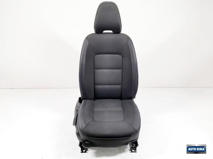 Siège droit d'un Volvo V70, -, 3 mois de garantie, -, -