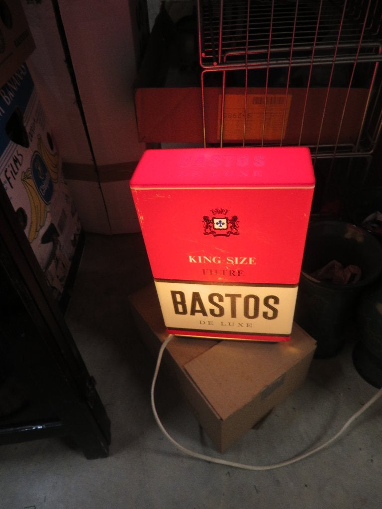 werkende lichtbak Bastos sigaretten, Collections, Articles de fumeurs, Briquets & Boîtes d'allumettes, Envoi, Comme neuf, Autres types