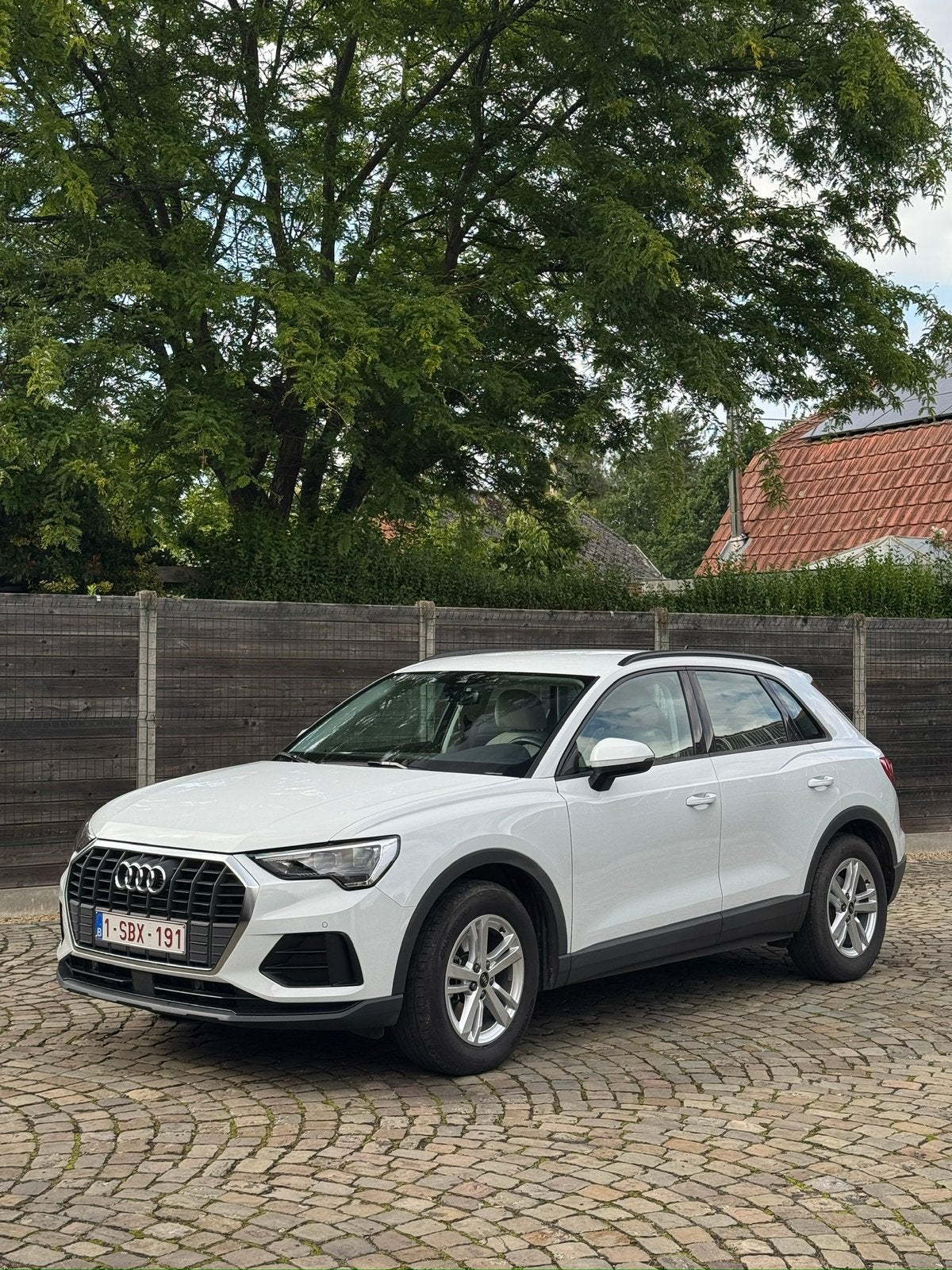 Audi Q3 in werkelijke nieuwstaat, Auto's, Automaat, 4 cilinders, Wit, Leder
