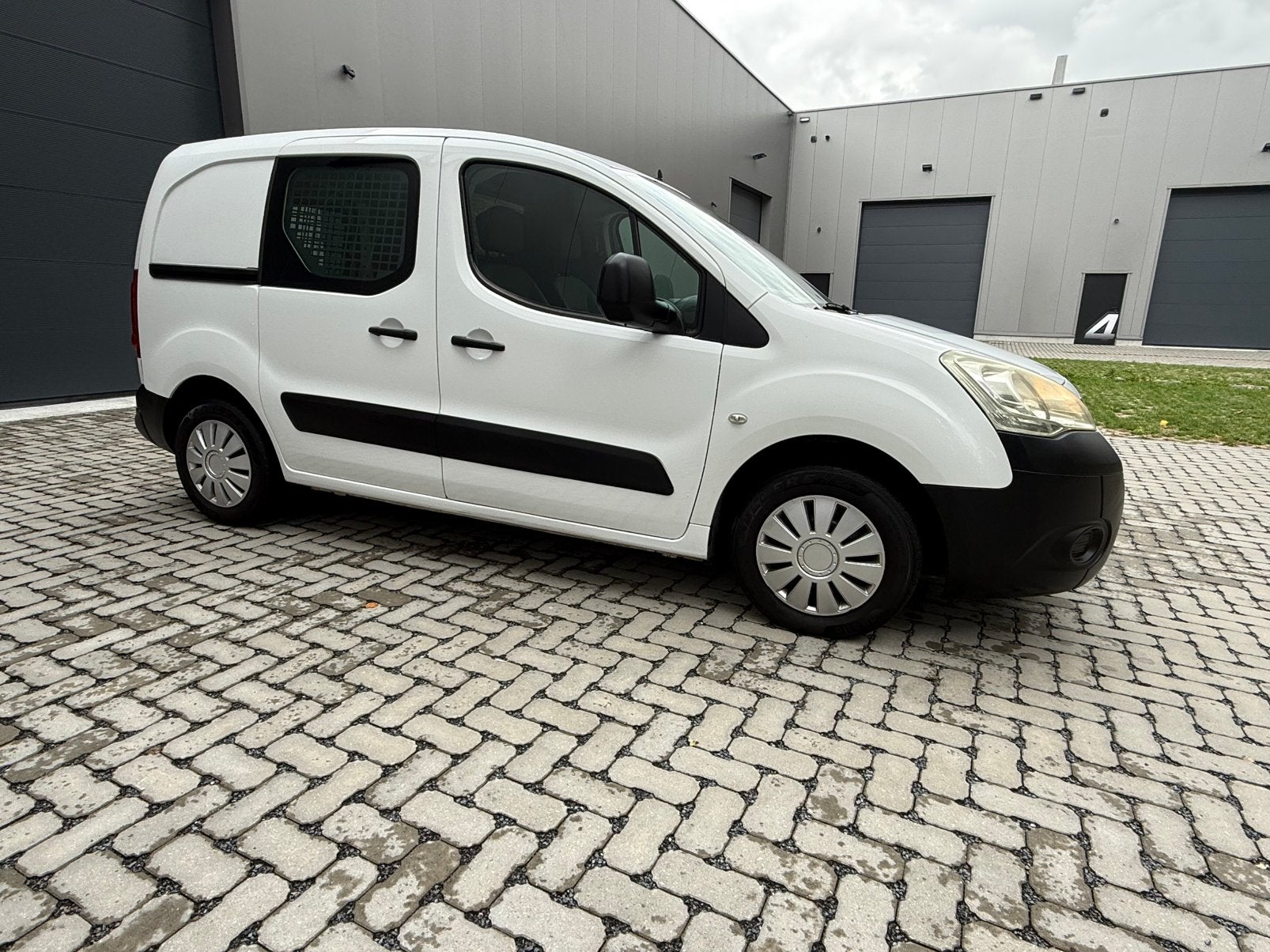 Citroen berlingo 1.6hdi|airco|cruisecontrol|euro5|gvv, Auto's, Voorwielaandrijving, Stof, 4 cilinders, Citroën