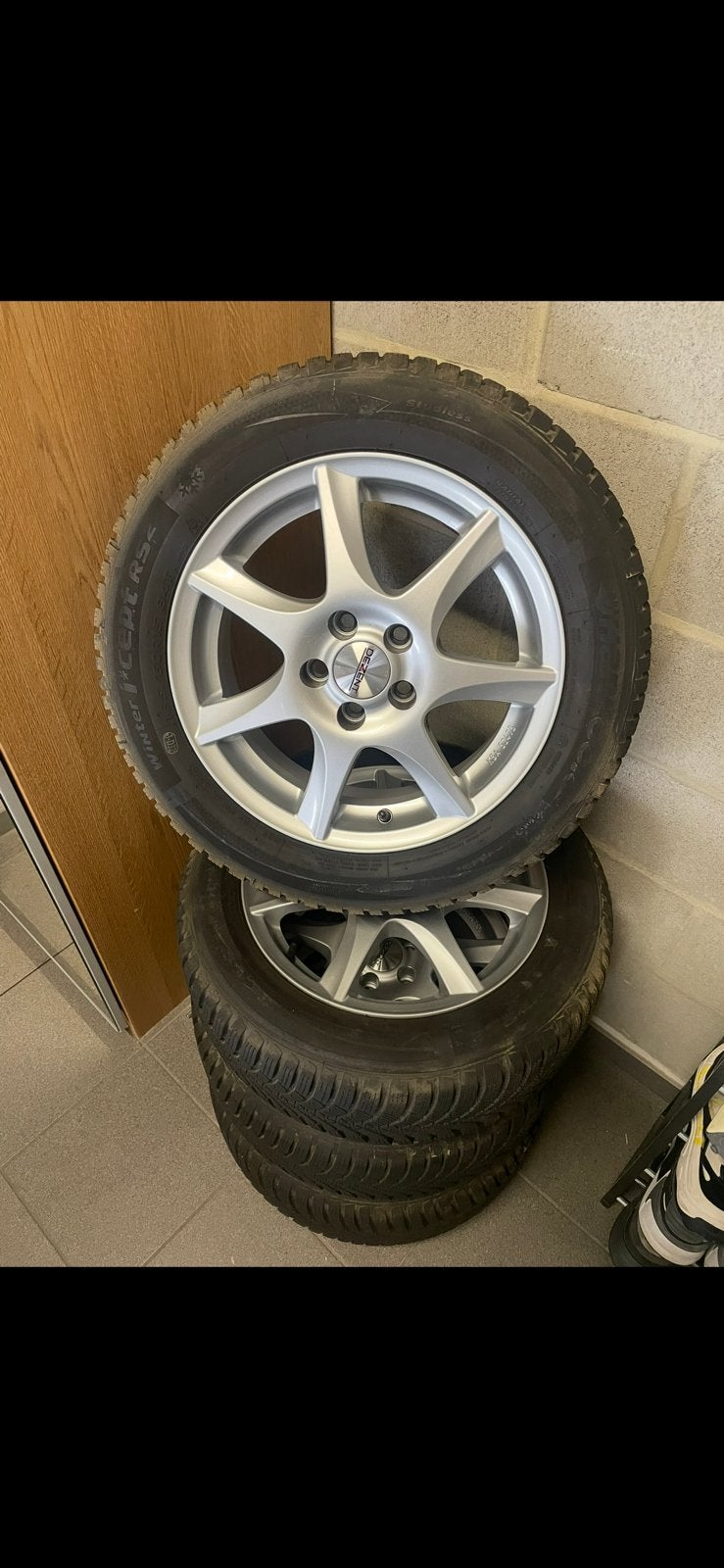 185/60 R15 84T : KIT 4 roues neuves : Pneus hiver Hankook, Ophalen, Winterbanden, Band(en)