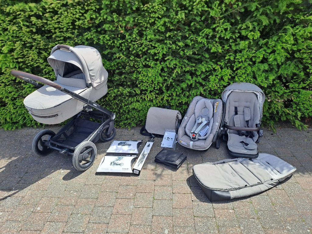 3 in 1 wandelwagen mutsy, Enfants & Bébés, Buggys, Enlèvement, Utilisé, Autres marques, Protection de pluie