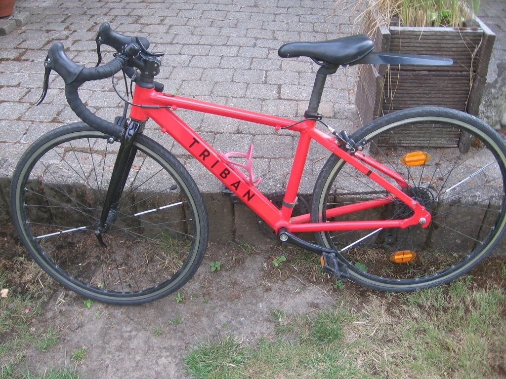 26 inch Triban kinder koersfiets dubbele rem kader 35, Fietsen en Brommers, Triban, Gebruikt, Velgrem, Versnellingen