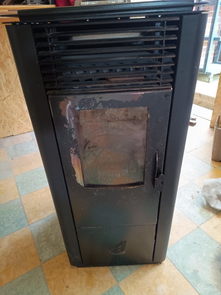 Poêle feu au pellet, Maison & Meubles, Poêles, Autres carburants, Enlèvement, Utilisé, Poêle à granulés