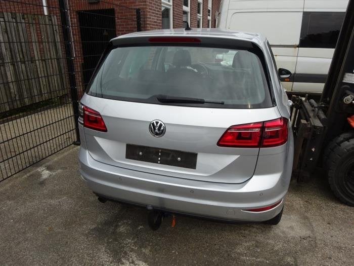 Crochet d'attelage d'un Volkswagen Golf Sportsvan, Volkswagen, -, 3 mois de garantie, Utilisé