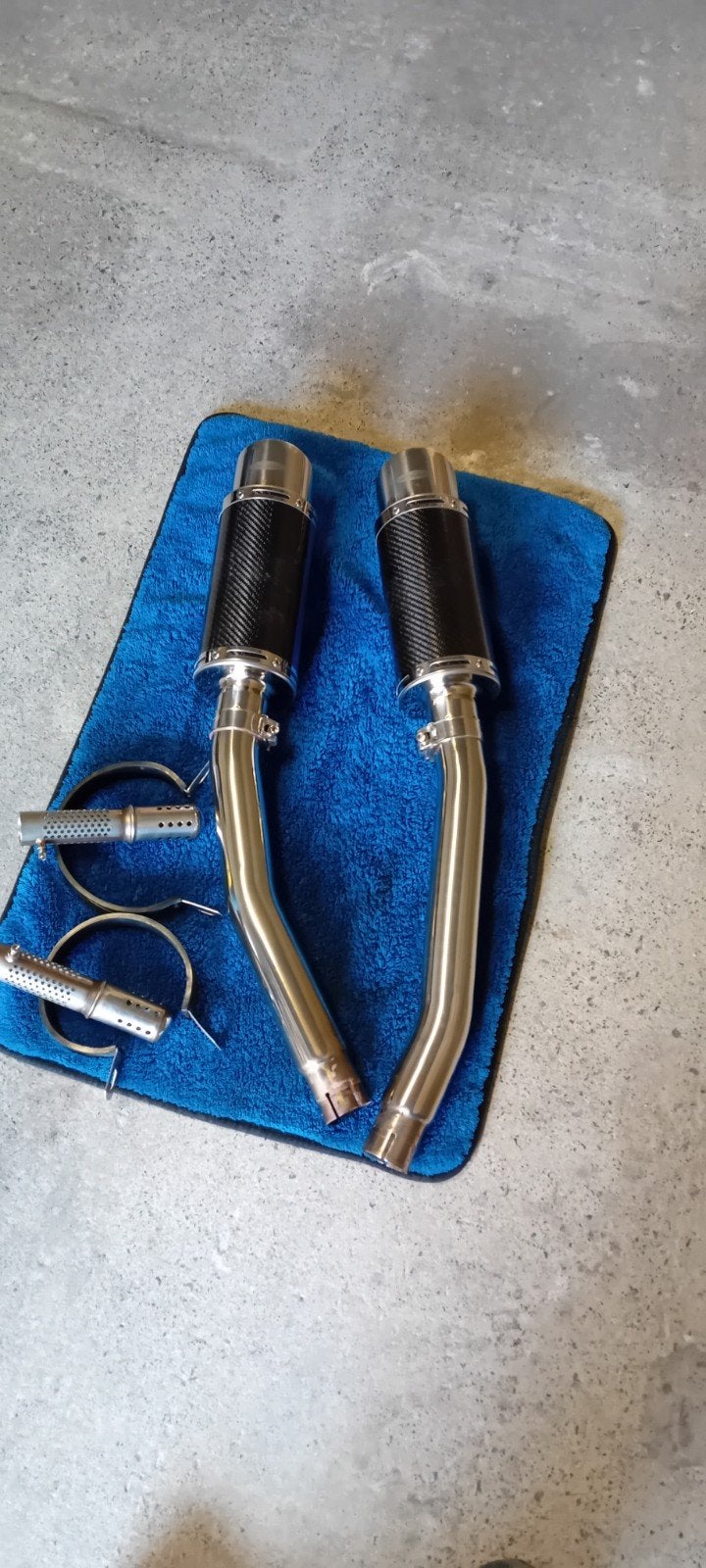 Échappement delkevic carbone, Motos, Motos | Suzuki, Particulier, Neuf