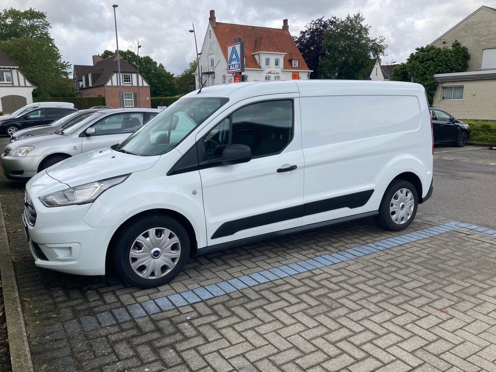 Ford transit connect L2    2+1 zitpl., Bluetooth, Achat, Euro 6, 3 places
