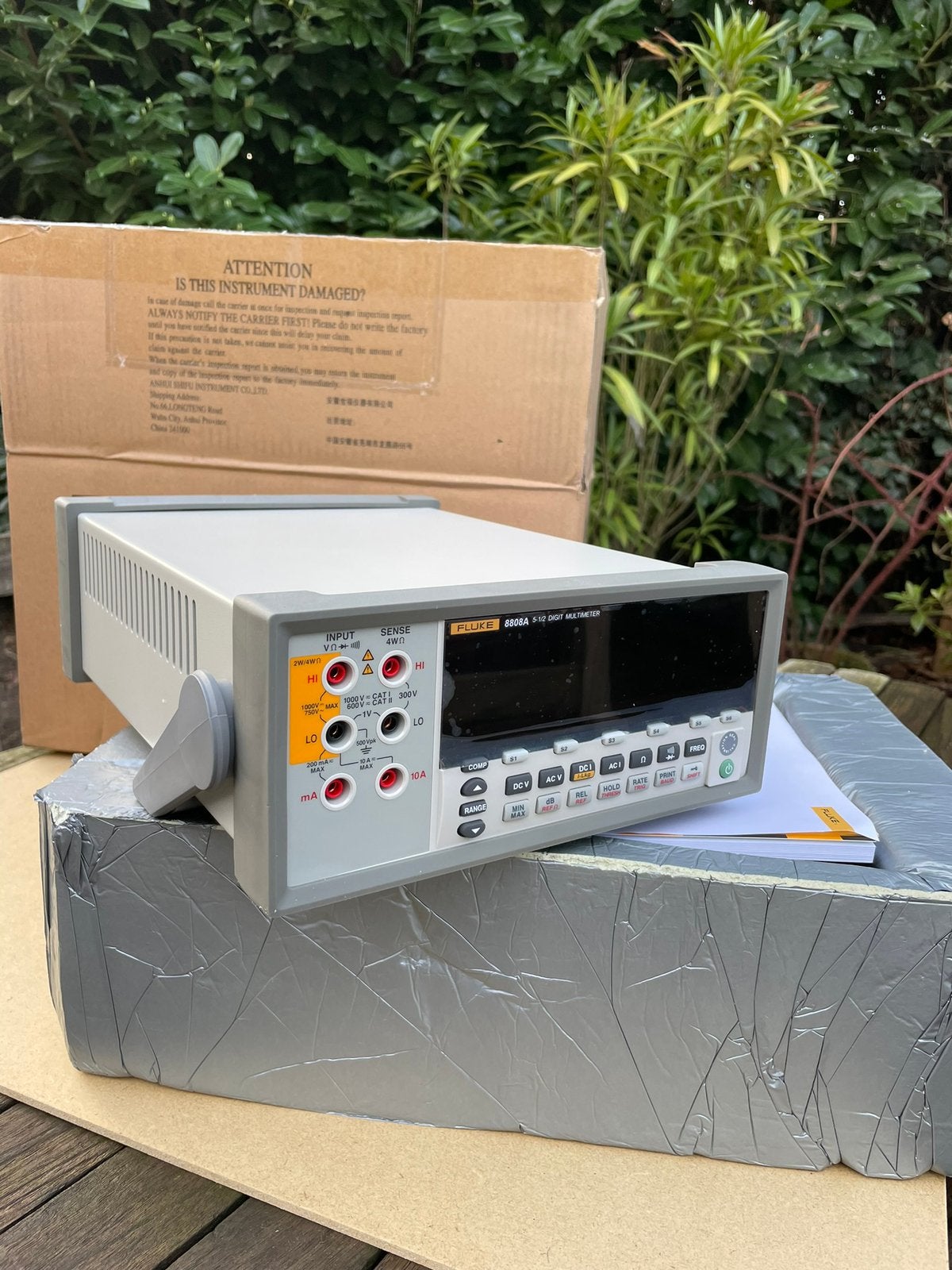 Fluke 8808A bench multimeter nieuw in doos, Ophalen, Nieuw, Multimeter